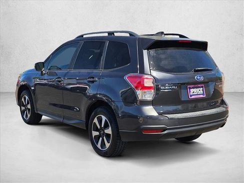 Used 2017 Subaru Forester 2.5i Premium image 8