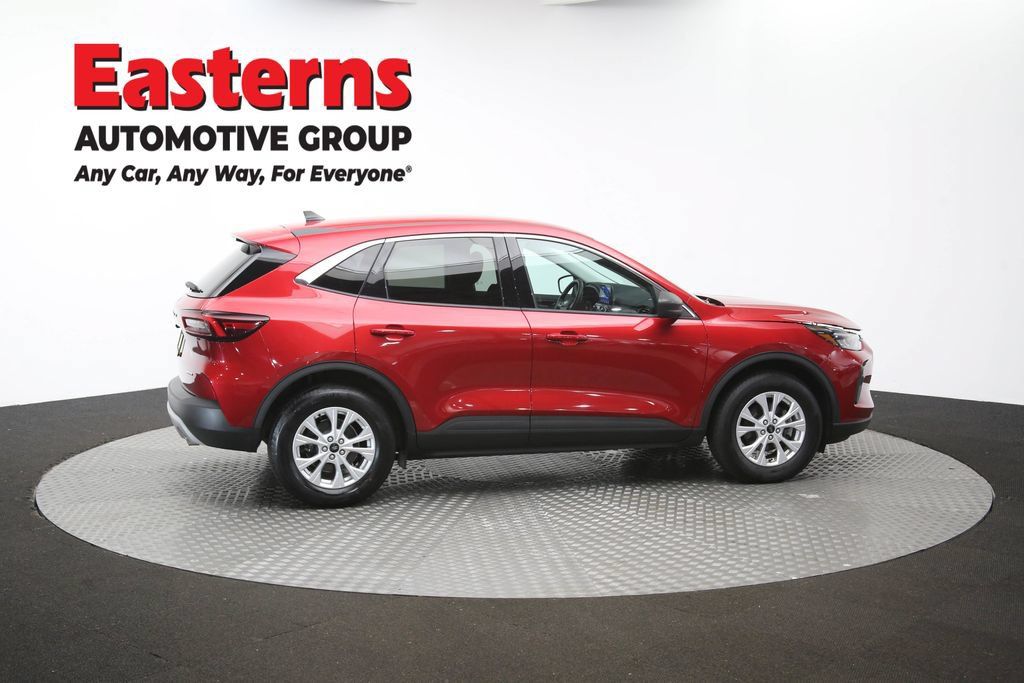 Used 2023 Ford Escape Active AWD/4WD image 46