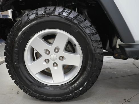 Used 2013 Jeep Wrangler Unlimited Sport AWD/4WD image 26