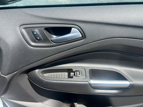 Used 2017 Ford Escape Titanium w/ Equipment Group 301A FWD image 11
