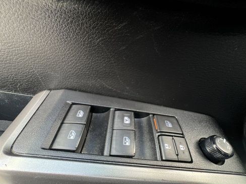 Used 2022 Toyota Tacoma SR5 image 22