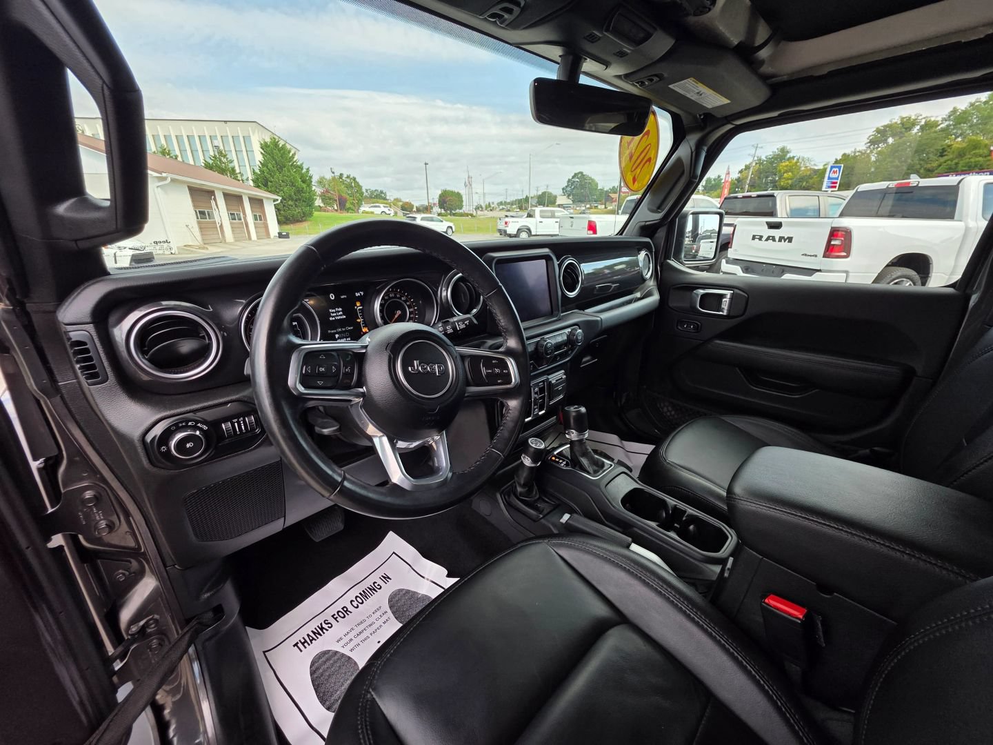 Used 2021 Jeep Wrangler Unlimited Sahara AWD/4WD image 12