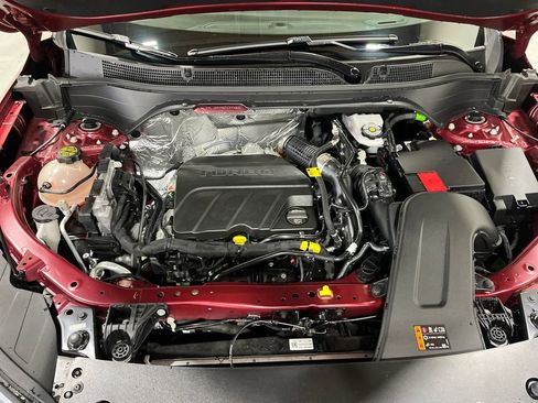 Used 2025 Chevrolet Trax RS w/ Sunroof Package image 29