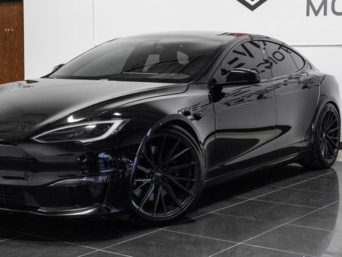 Used 2022 Tesla Model S Plaid image 10