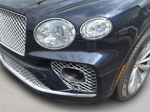 Certified 2022 Bentley Bentayga image 13