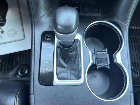 Used 2019 Toyota Highlander Plus image 28