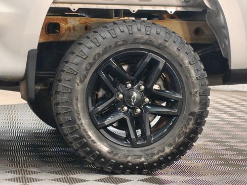 Used 2021 Chevrolet Silverado 1500 Custom Trail Boss image 51