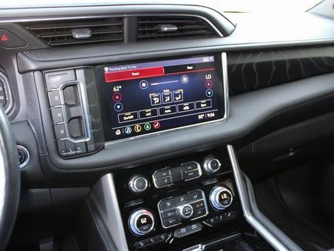 Used 2021 GMC Yukon Denali image 8