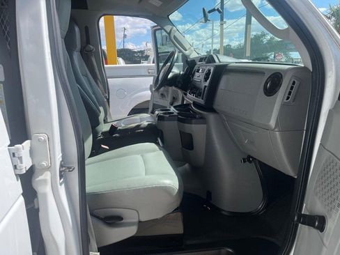 Used 2012 Ford E-250 and Econoline 250 image 9