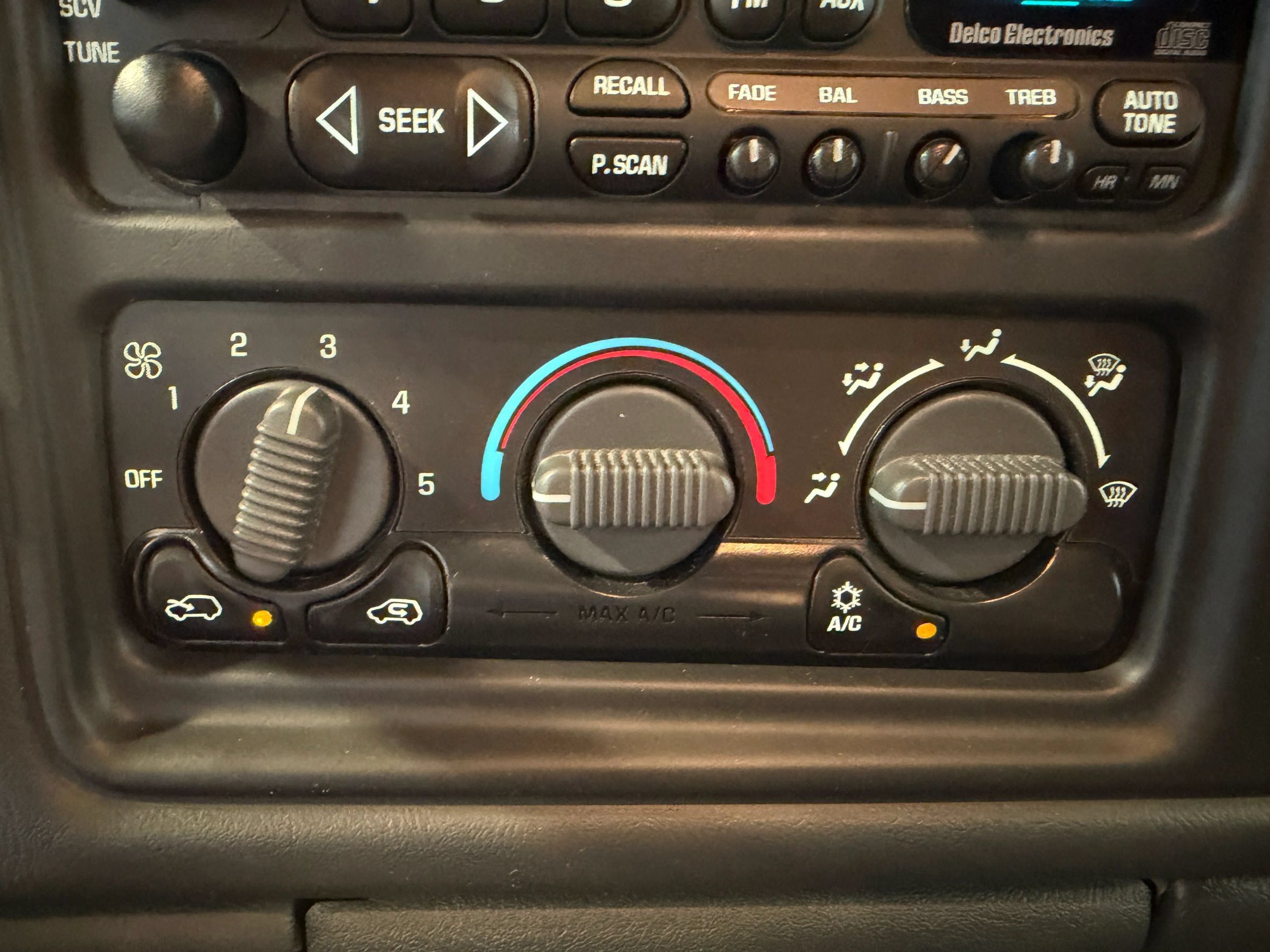 Used 2002 GMC Sierra 2500 4x4 Crew Cab HD w/ Snow Plow Prep Pkg image 19