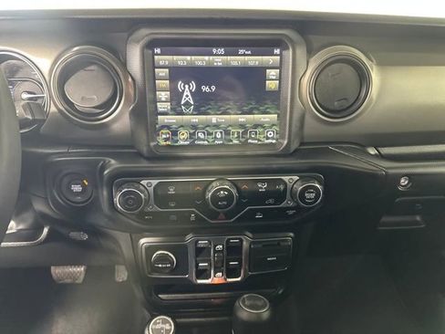 Used 2023 Jeep Wrangler Unlimited w/ 8.4" Radio Group image 21
