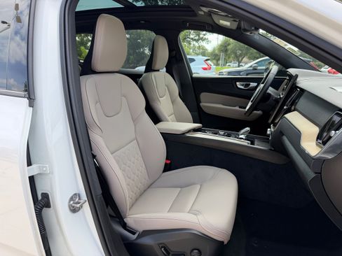 Certified 2026 Volvo XC60 B5 Plus AWD/4WD image 10