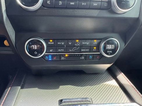 Used 2021 Ford Expedition Limited AWD/4WD image 21