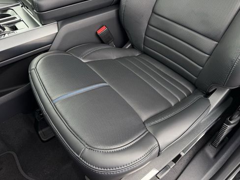 New 2025 Ford F150 Platinum image 24