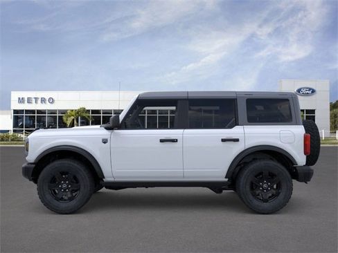 New 2025 Ford Bronco Big Bend w/ Black Diamond Package image 3