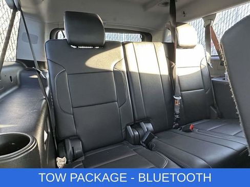 Used 2019 Chevrolet Suburban Premier image 4