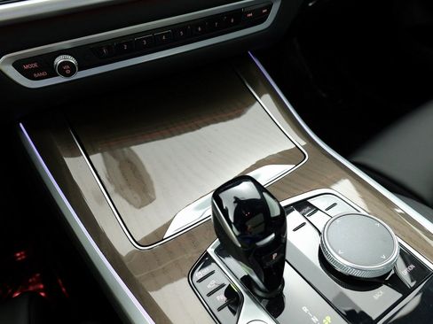 Used 2022 BMW X5 xDrive40i w/ Parking Assistance Package image 58