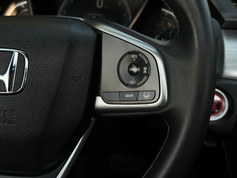 Used 2018 Honda Civic Touring image 25