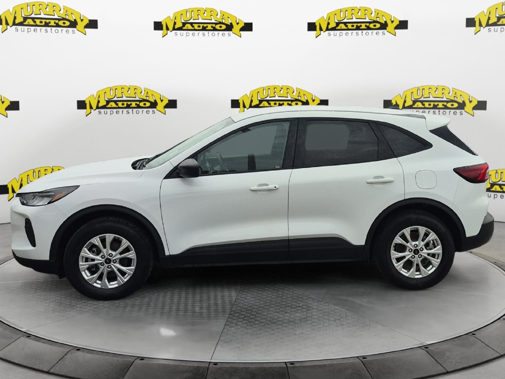 Used 2025 Ford Escape Active AWD/4WD image 2