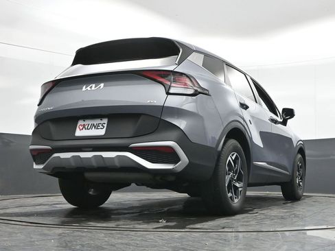 Used 2025 Kia Sportage LX image 40