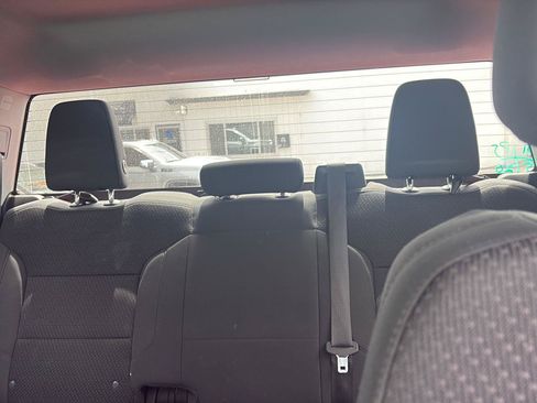 Used 2021 Chevrolet Silverado 1500 Custom RWD image 14