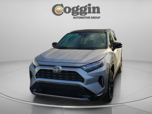 Used 2023 Toyota RAV4 XSE w/ XSE Grade Weather Package AWD/4WD image 8