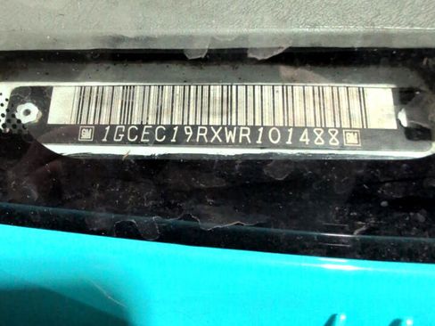 Used 1998 Chevrolet Silverado 1500 2WD Extended Cab w/ Preferred Equipment Group 3 image 9