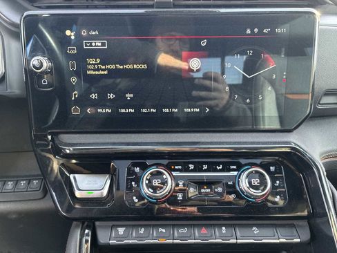 Used 2024 GMC Sierra 2500 AT4 w/ Max Trailering Package image 14