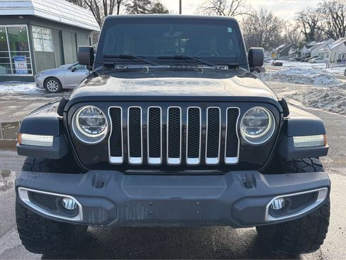 Used 2018 Jeep Wrangler Unlimited Sahara image 19