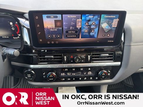 New 2026 Nissan Pathfinder Platinum image 25