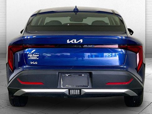 Certified 2025 Kia K4 FWD image 3