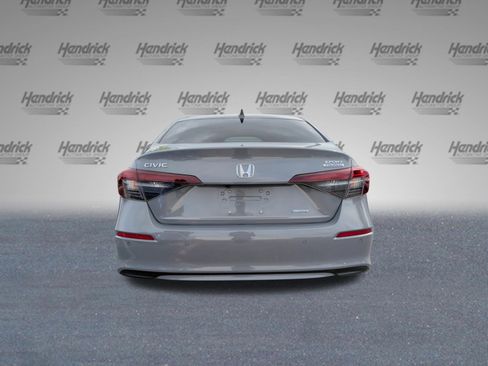 Used 2025 Honda Civic Sport Touring image 8