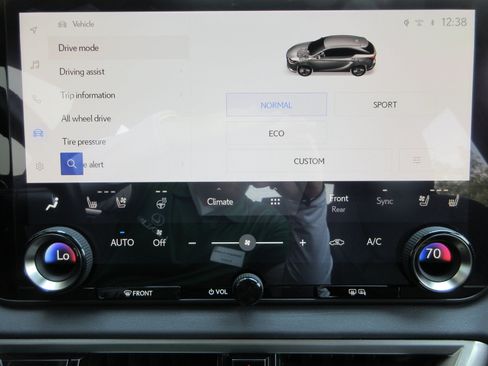 Used 2023 Lexus RX 350 Premium w/ Cold Area Package AWD/4WD image 39