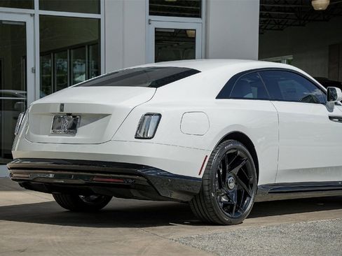 New 2025 Rolls-Royce Spectre Black Badge image 9