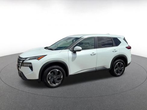 Used 2025 Nissan Rogue SV AWD/4WD image 6