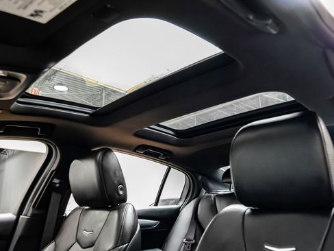 Used 2025 Cadillac CT5 Premium Luxury image 5