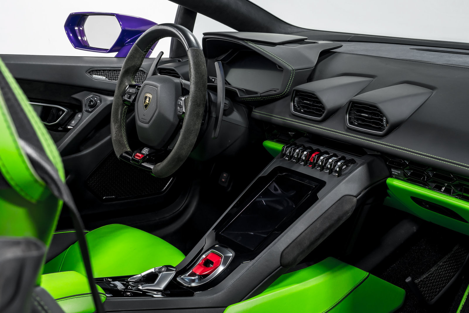 Used 2023 Lamborghini Huracan EVO RWD image 31
