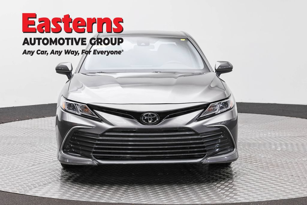 Used 2024 Toyota Camry LE FWD image 3