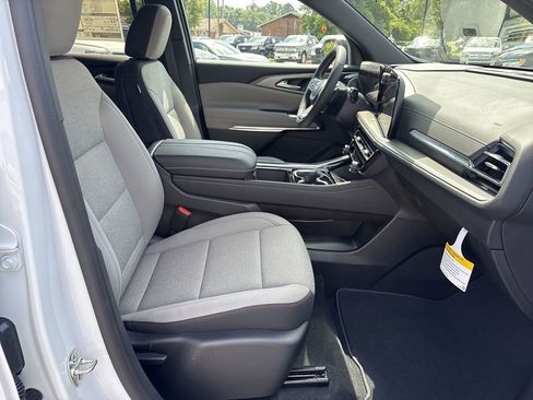 New 2026 Chevrolet Traverse LT image 28