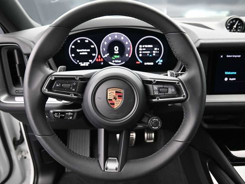 New 2025 Porsche Cayenne E-Hybrid image 7