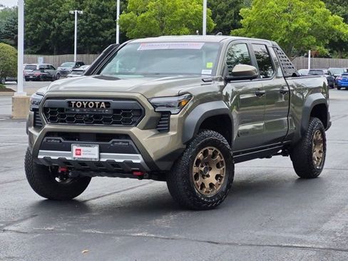 Used 2026 Toyota Tacoma 4x4 Double Cab Hybrid image 2