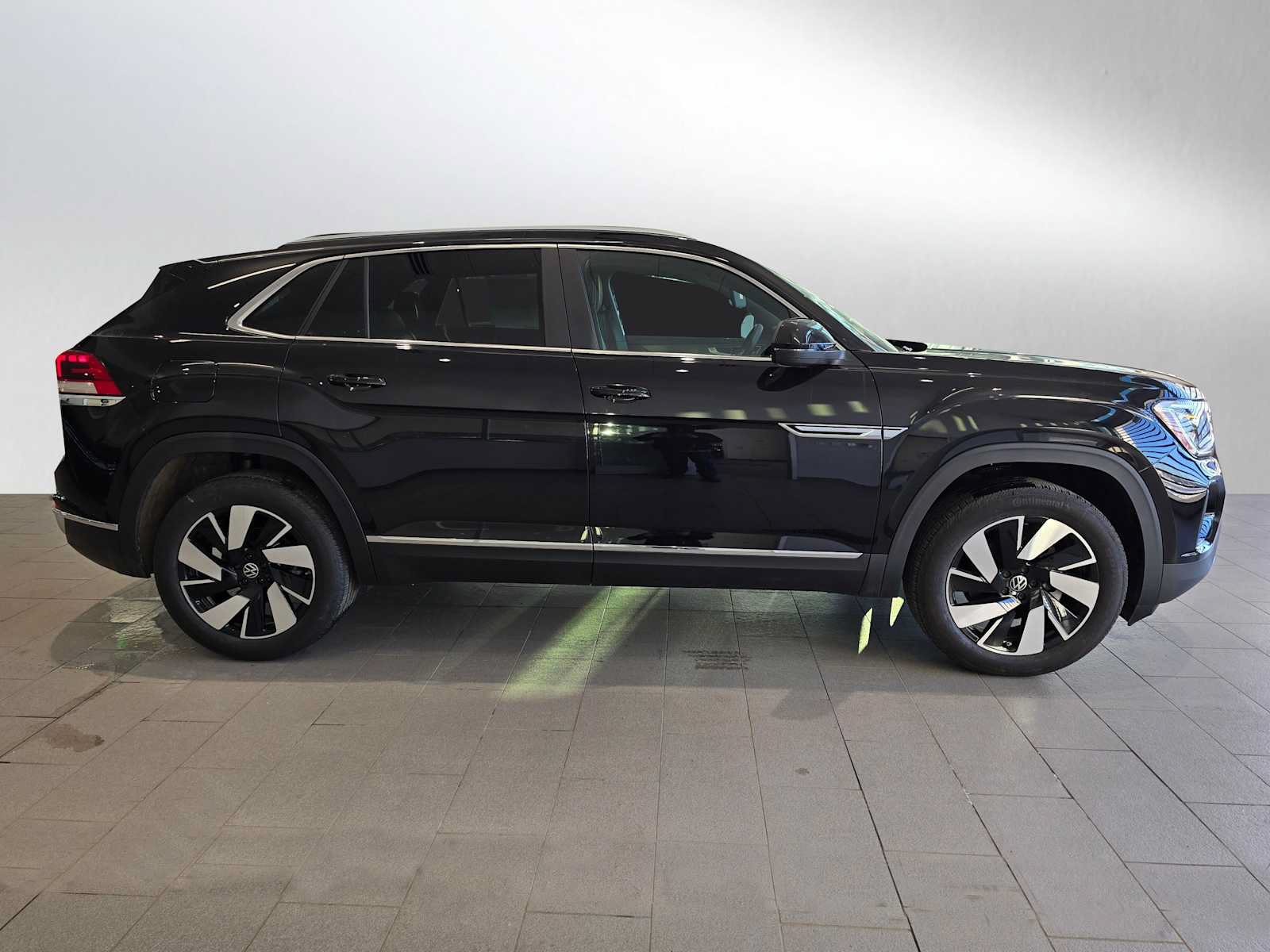New 2025 Volkswagen Atlas Cross Sport SEL AWD/4WD image 6