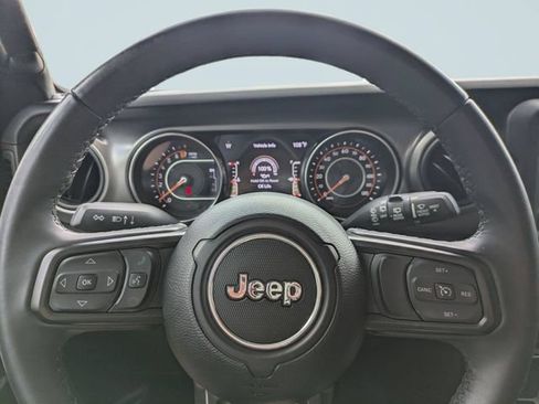 Used 2022 Jeep Wrangler Sport AWD/4WD image 26