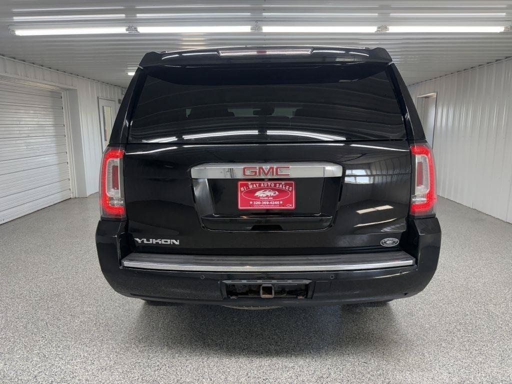 Used 2015 GMC Yukon Denali w/ Premium Package AWD/4WD image 5