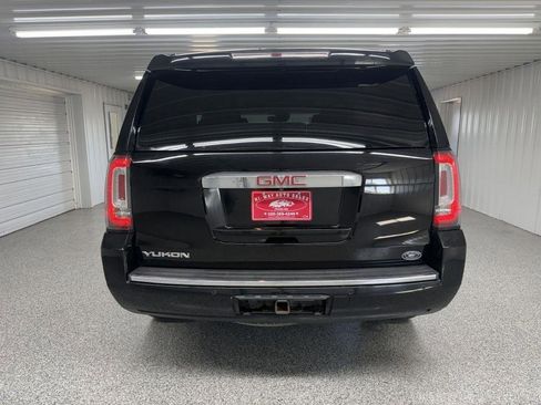 Used 2015 GMC Yukon Denali w/ Premium Package AWD/4WD image 5