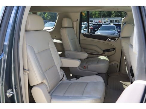 Used 2020 GMC Yukon XL Denali w/ Denali Premium Package AWD/4WD image 31