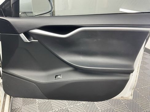 Used 2014 Tesla Model S image 15