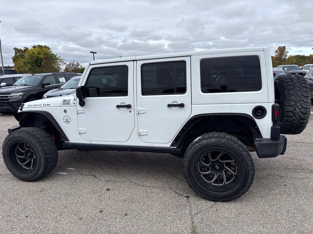 Used 2018 Jeep Wrangler Unlimited Rubicon w/ Cold Weather Group AWD/4WD image 8
