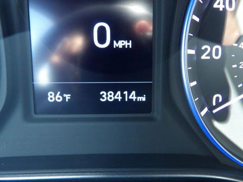 Used 2018 Hyundai Kona SEL FWD image 16