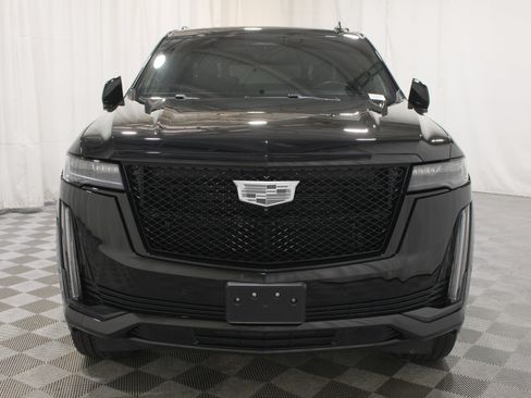 Certified 2023 Cadillac Escalade Sport Platinum w/ LPO, ONYX Package AWD/4WD image 39